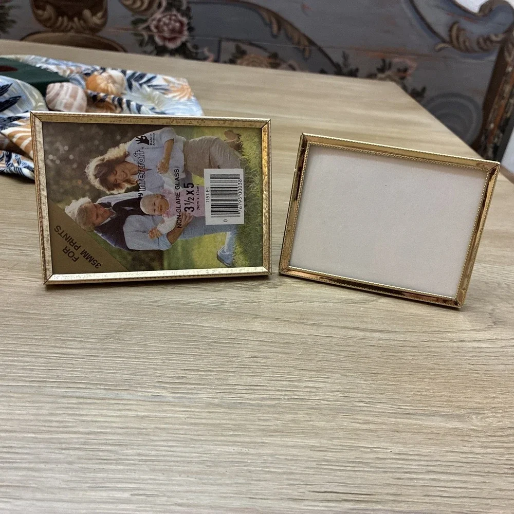 Vintage Lot of 2 Brass Tabletop Small Picture Frames 3 1/2 X 5 & 3 1/4 X 4 1/4